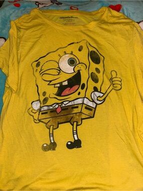 Nickelodeon Sponegbob Yellow Graphic Shirt